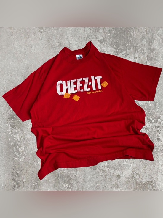 Alstyle Apparel & Activewear Other - Vintage Cheez-It Baked Snack Crackers Red Graphic Tee